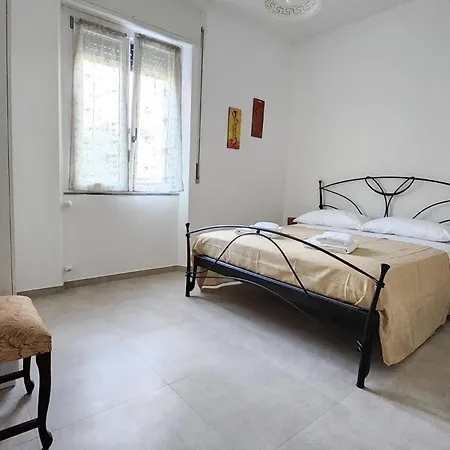 Casa Vacanza Piramidea, Torre Di